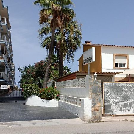 Apartamento Acogedor En Primera Linea De Playa Denia Bagian luar foto